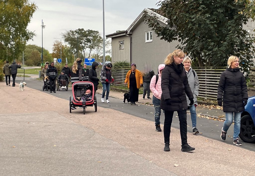 Deltagare på promenad