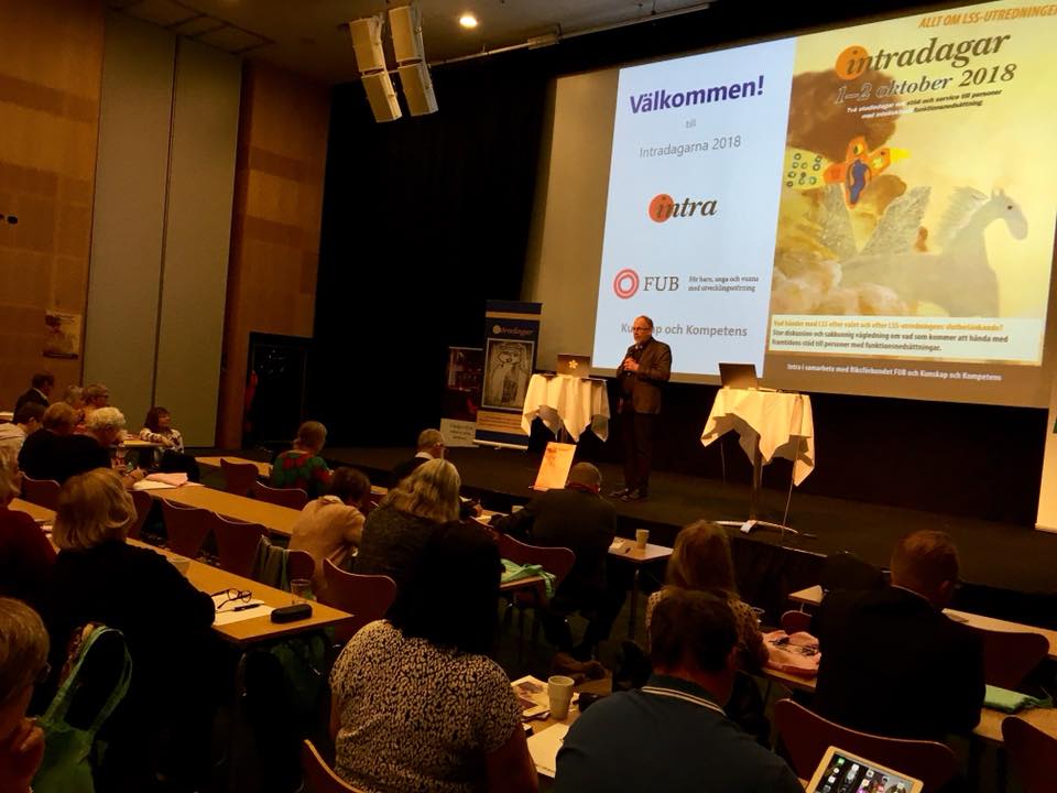 Intradagarna 2018 Hans Hallerfors hälsar ungefär 250 deltagare välkomna