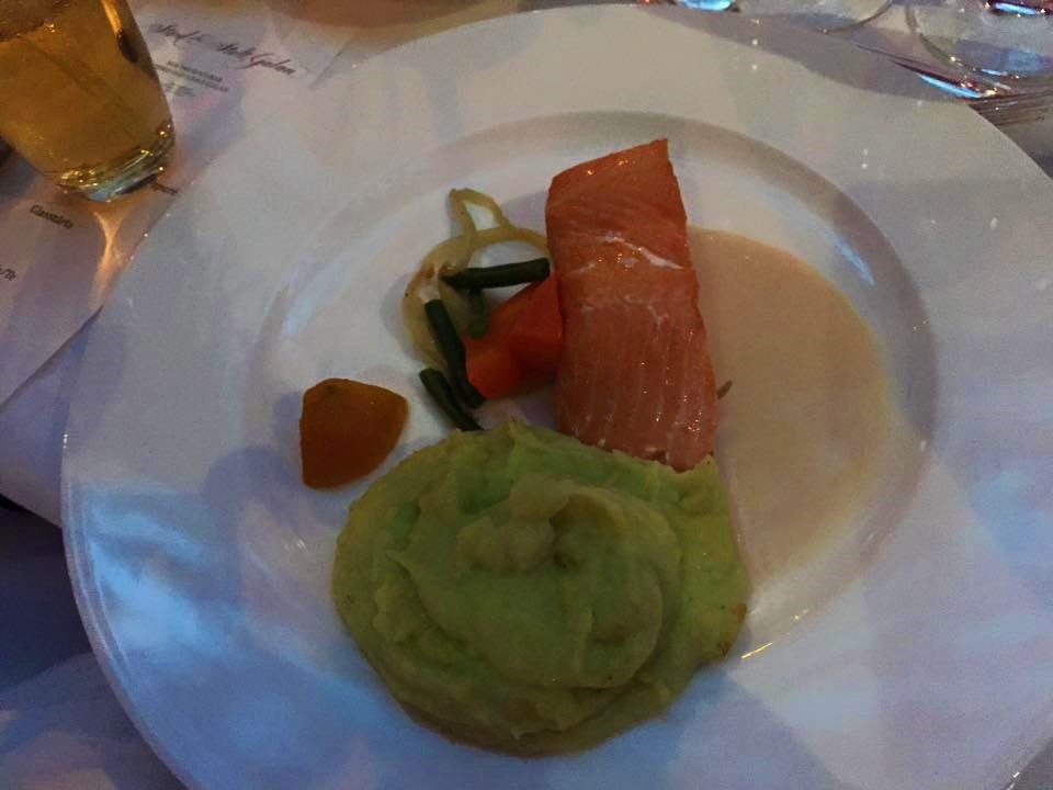 Middagsrätt med lax