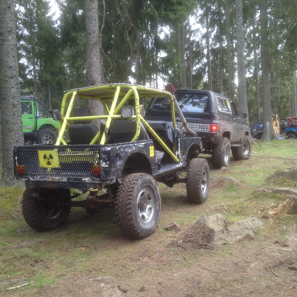 Väranäs jeepåkning  en av bilarna