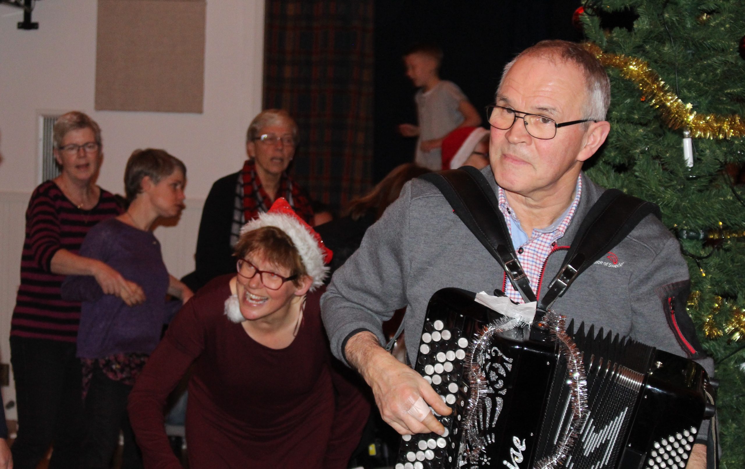 Bernt spelar dragspel