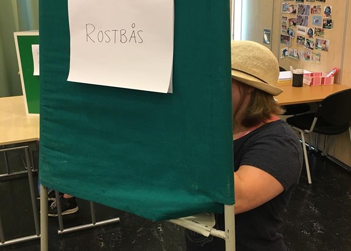 Röstbås på FUB:s demokratiläger 2018